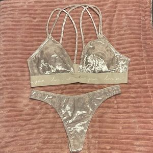 Victoria Secret Matching Set!